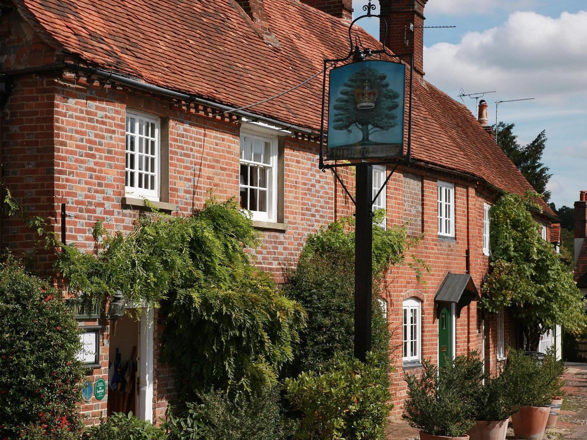 The Royal Oak, Yattendon Frilsham Exteriör bild
